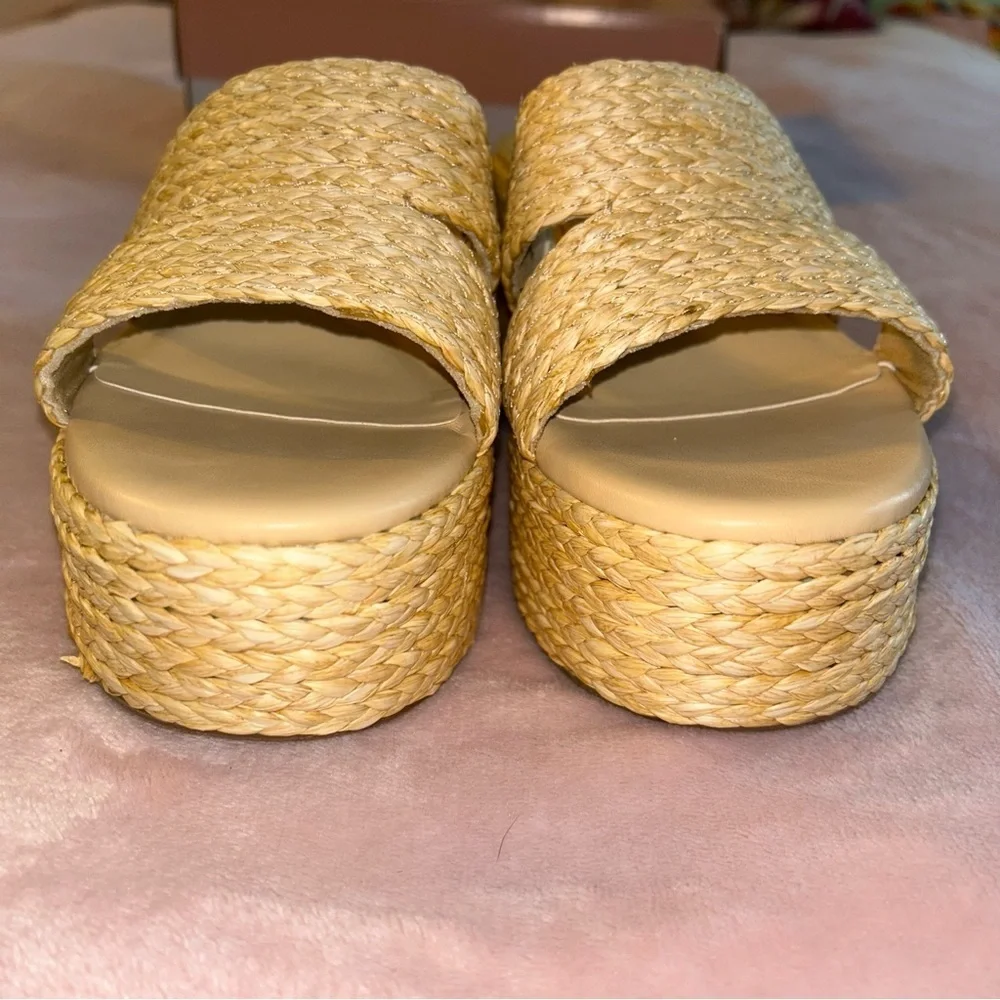 Wild Pair Niftyy woven espadrille beige heeled wedge size 8.5 open toe